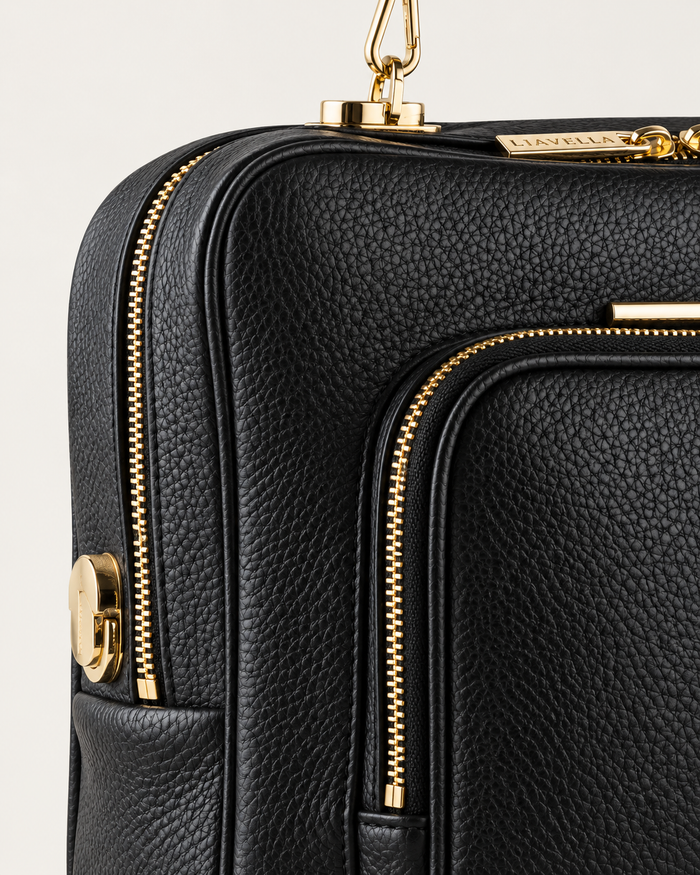 Close up of the pebbled leather