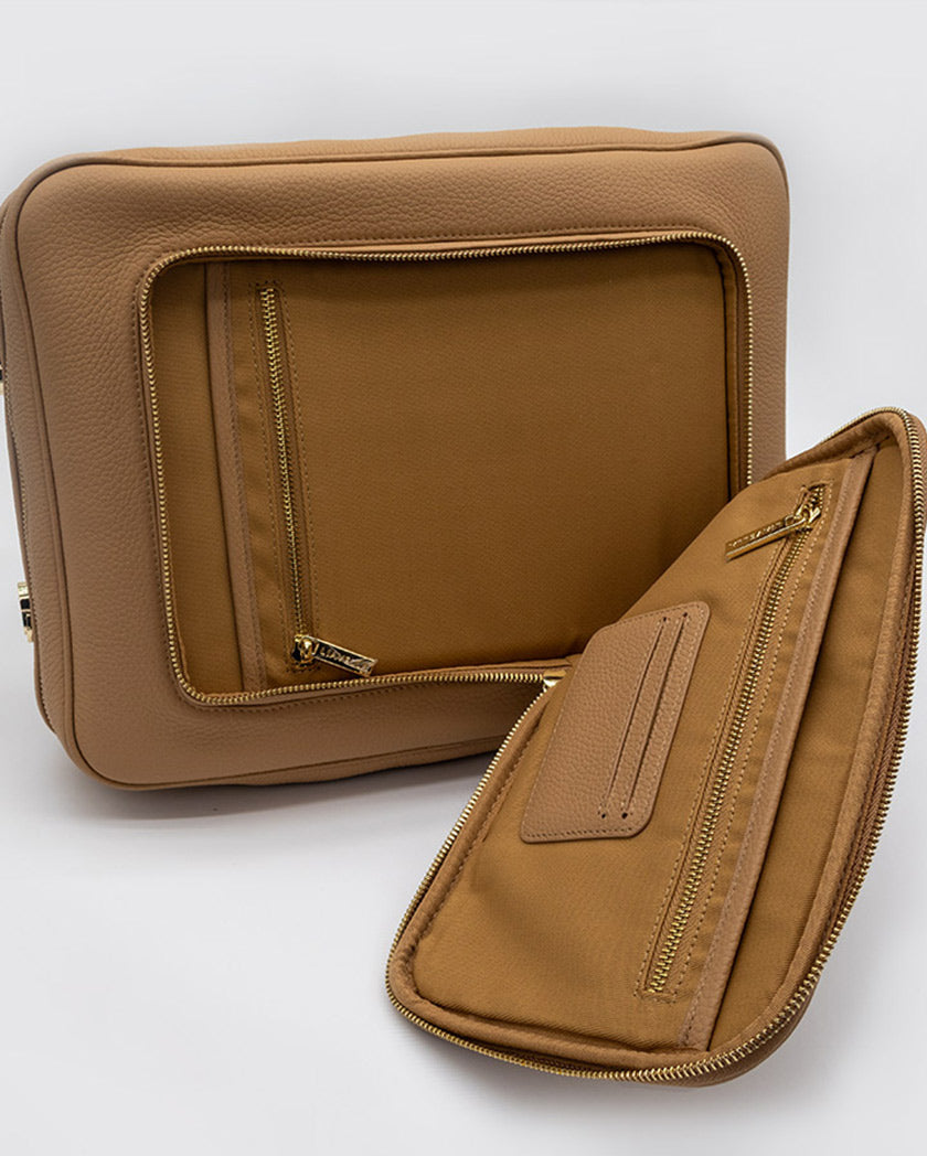 Crème caramel  leather  AVAIA bag with open compartment on a white background